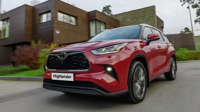 Оновлений Toyota Highlander починає свої продажі в Європі