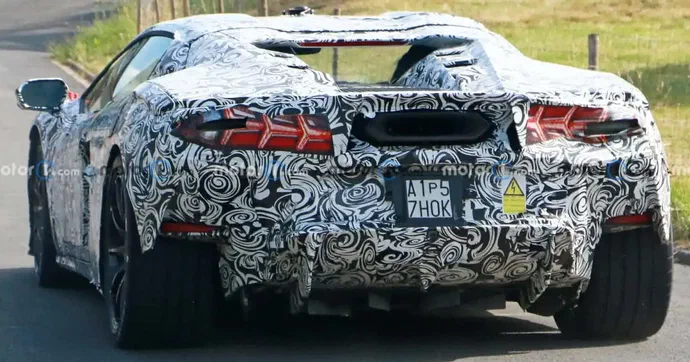 Наступник Lamborghini Huracan буде представлений 16 серпня