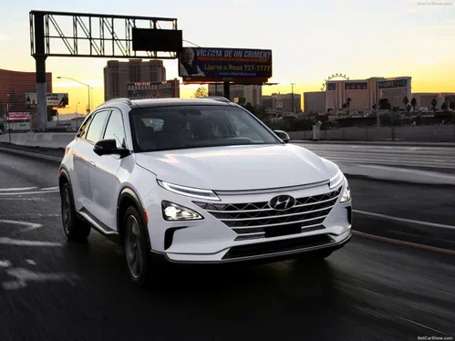 Лінійка Hyundai поповнилася новим кросовером Nexo