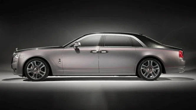 Rolls-Royce Ghost покрився алмазами