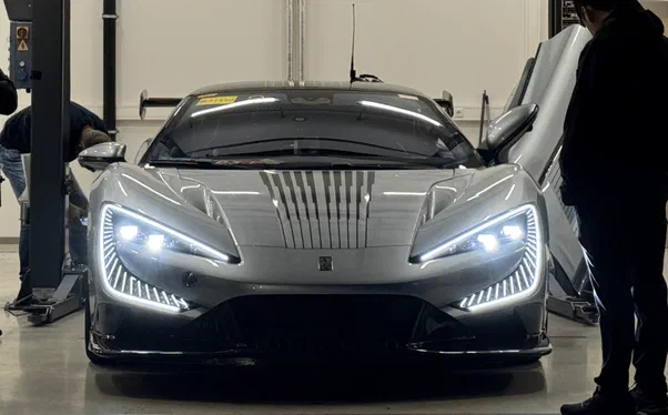  BYD Yangwang U9: випробування на Нюрбургринзі проходять під тиском несприятливої погоди