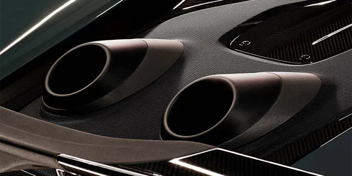 Відомо, коли дебютує екстремальний суперкар McLaren 570LT