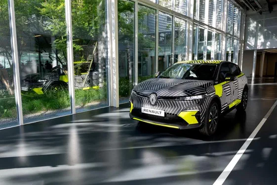 Електричний Renault MeganE отримав більше інформації про себе