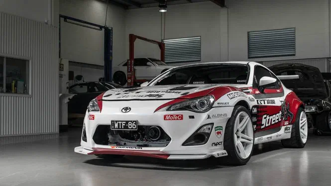 Австралійський Toyota GT86 отримав 1000-сильний мотор Nissan GT-R