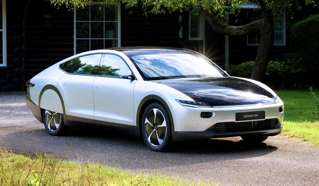 В Голландії створили машину, яка працює на сонячній енергії