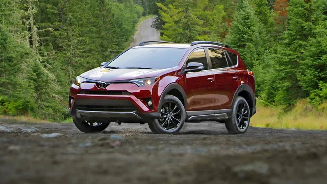 Кросовер «Тойоти» обзавівся новою версією