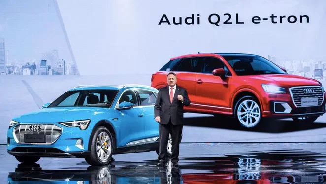 Audi демонструє перший малюнок Q2 L e-tron на електриці