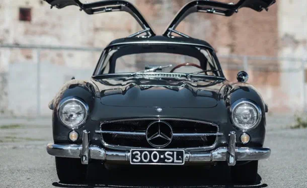 63-річний Mercedes-Benz 300SL Gullwing продають за 1 млн доларів США