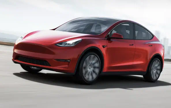 Дефектні ручки Tesla Model Y: у США розпочали федеральне розслідування