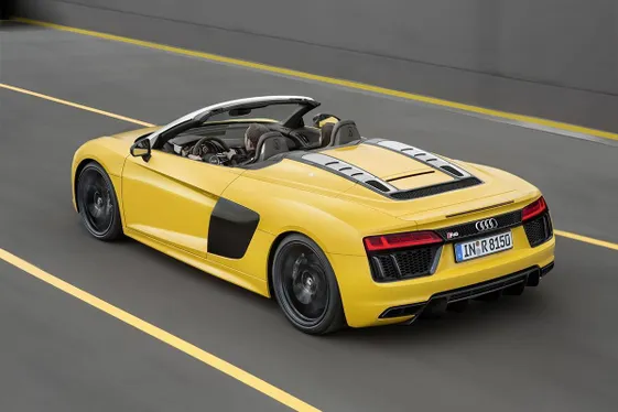 Audi R8 перетворився на родстер