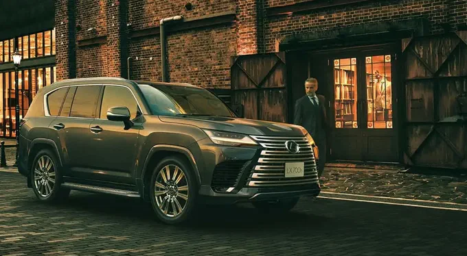 Lexus LX700h Overtrail: поєднання сили та елегантності у гібридному форматі