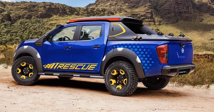 З Nissan Navara зробили рятувальний пікап