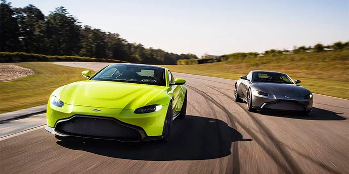 Офіційно дебютував новий Aston Martin Vantage