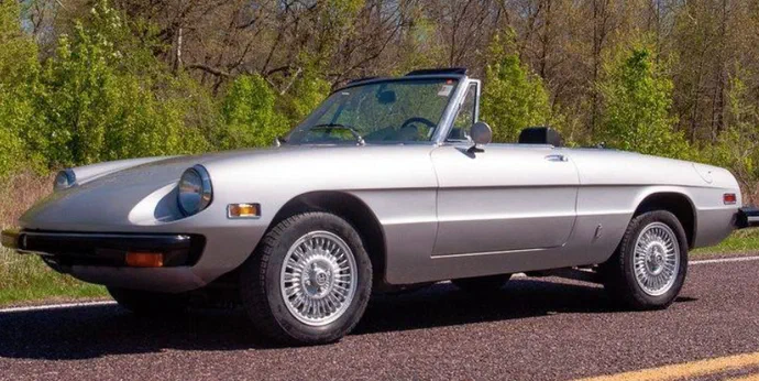 Автомобіль Мухаммеда Алі потрапив на аукціон