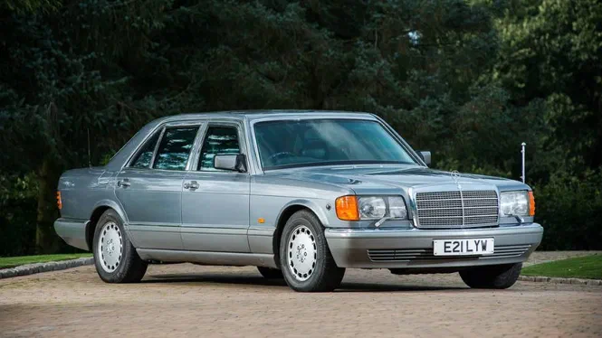 Ексклюзивний Mercedes короля Йорданії виставлений на аукціон