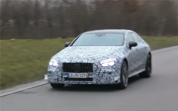 Заховані Mercedes-AMG GT4 потрапив на камери