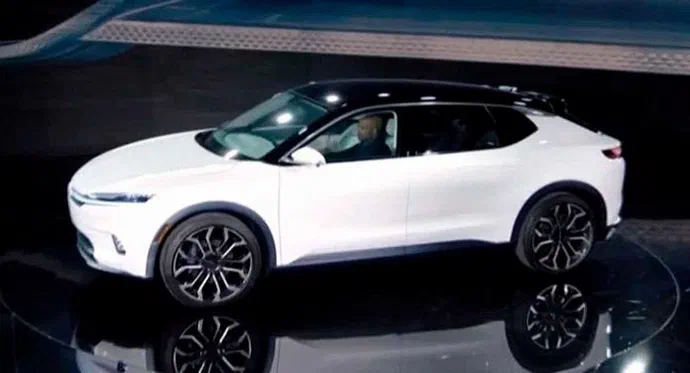 Chrysler розробляє новенький електричний SUV