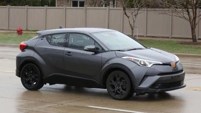 Шпигунам потрапила американська модель Toyota C-HR 2018