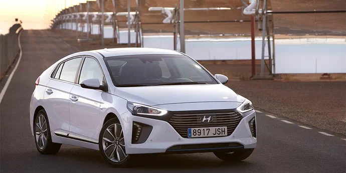 Вибрана найкраща машина 2017 року для жінок