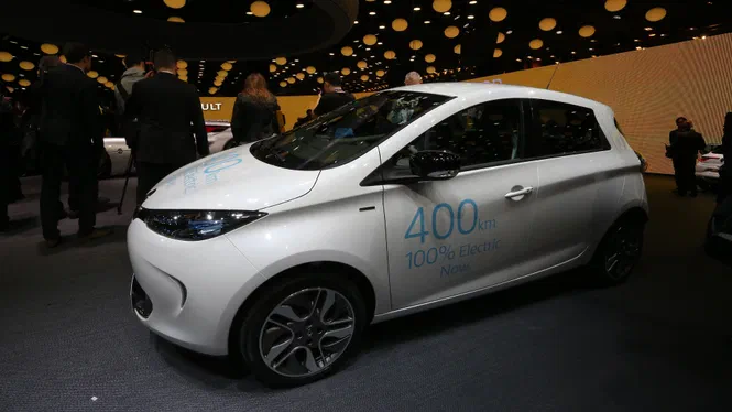 Renault озвучило, якими машинами буде покоряти електричний авторинок