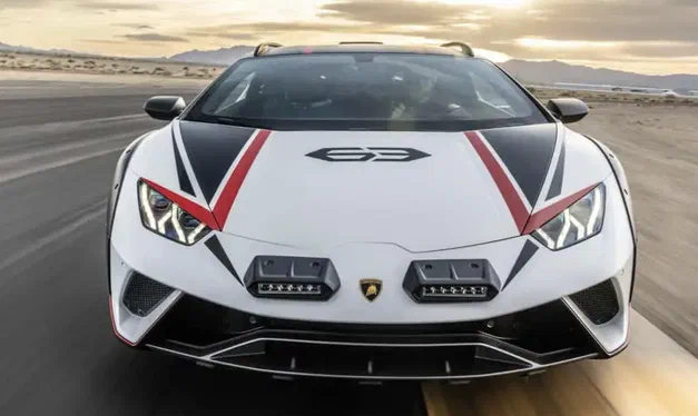Lamborghini може розширити сімейство Sterrato: позашляхові суперкари мають шанс отримати продовження