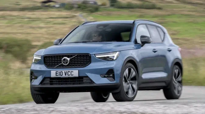 Volvo готує дві нові моделі, а легендарний універсал може повернутися