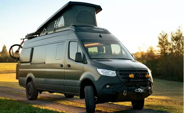 Mercedes-Benz Sprinter став автодомом за $275 000