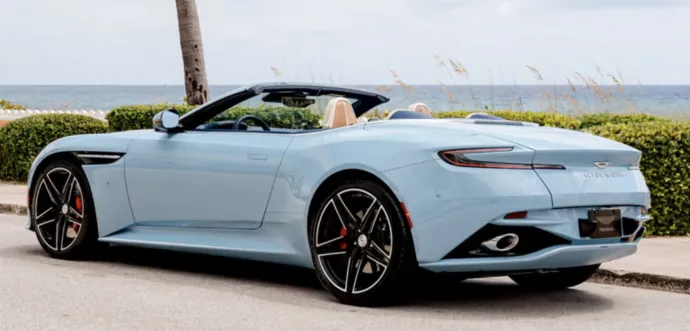 Aston Martin DB12 Palm Beach — ексклюзивна данина сонцю Флориди