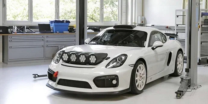 З найшвидшого Porsche Cayman зробили ралійний автомобіль