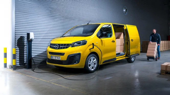 Дебютував електричний фургон Opel Vivaro-e