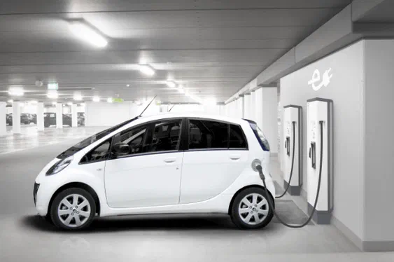 Сусідня Польща буде випускати електрокари