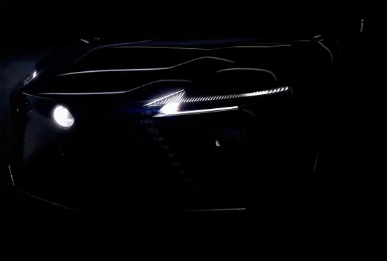 Компанія Lexus провела анонс нового 3-рядного позашляховика