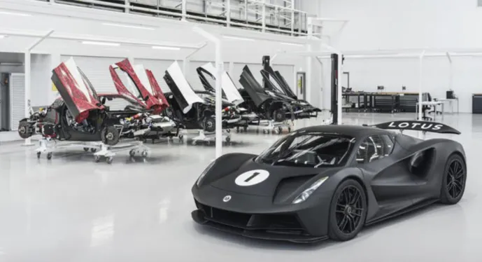 Lotus Evija: перші поставки після чотирьох років затримки