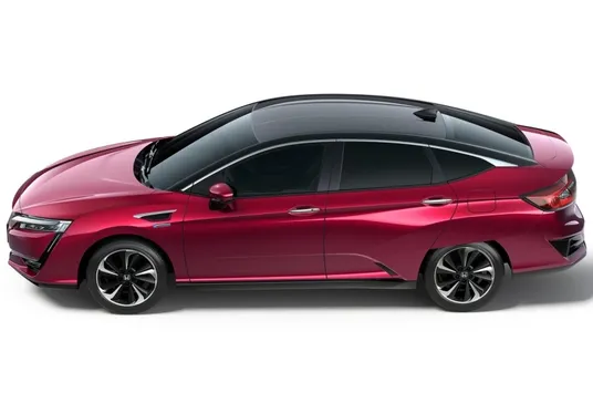 Honda Clarity Fuel Cell: новий покоритель Європи, Америки та Японії?