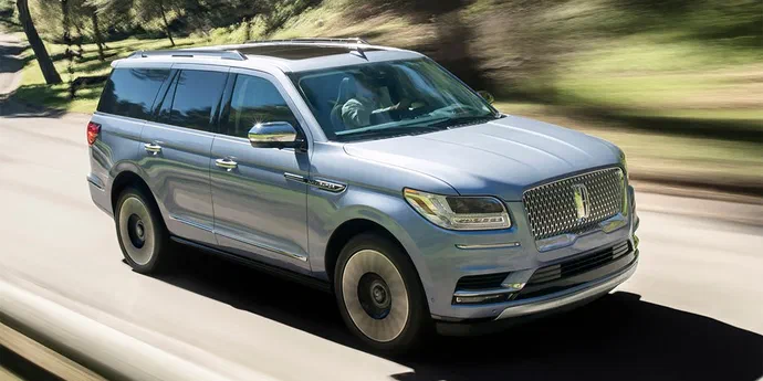 Дебютувала нова генерація Lincoln Navigator