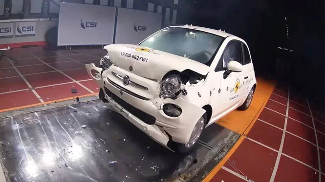 Краш-тест Euro NCAP став роковим для моделей Ford Ka+ та Fiat 500