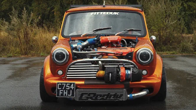 З Mini Cooper зробили справжній, яскравий спорткар