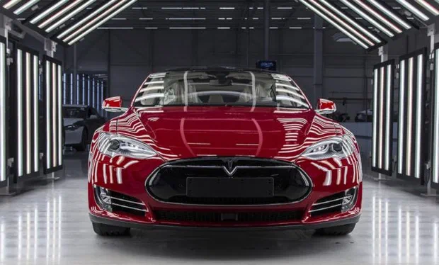 Tesla розповіла, скільки вже зробила електрокарів Model 3