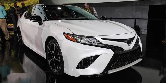 Найновіша Toyota Camry змогла покорити публіку Детройта
