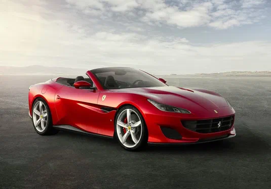 Ferrari презентувала новенький бюджетний родстер з 590 «конячками»