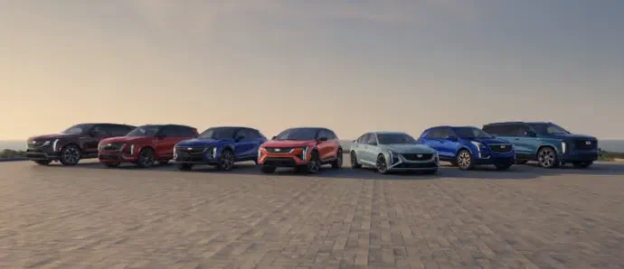 Cadillac повертає бензинові XT5 і XT6: бренд переглядає стратегію електрифікації