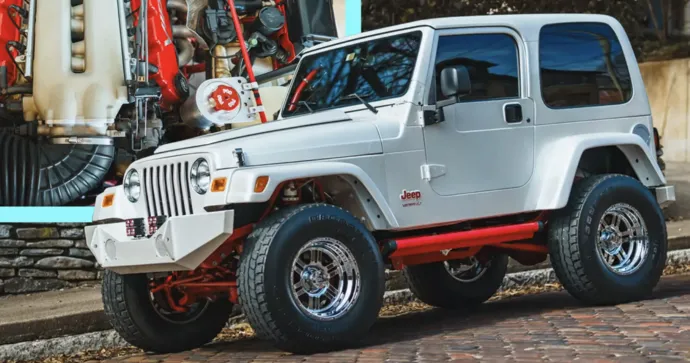 Цей TJ Jeep Wrangler приховує несподіваний секрет – двигун Viper V10 (ВІДЕО)