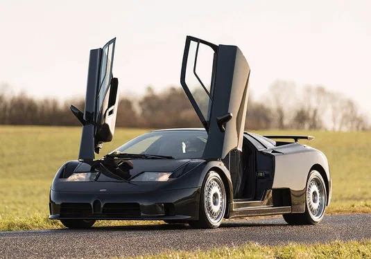 Майже нульовий пробіг Bugatti EB110 GT оцінений у $1 млн
