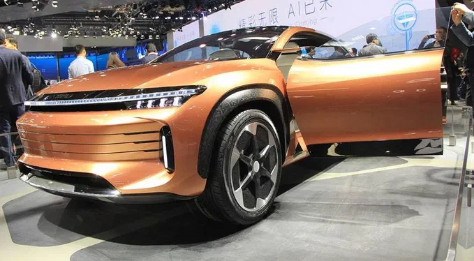 Дебютував новий паркетник від Chery