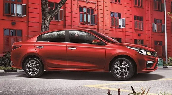 Седан Kia Rio нової генерації показали публіці