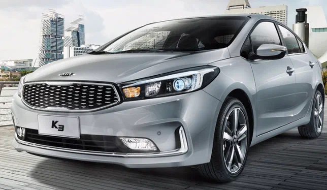 У нового Kia Cerato з'явилася більш агресивна зовнішність та гібридне виконання