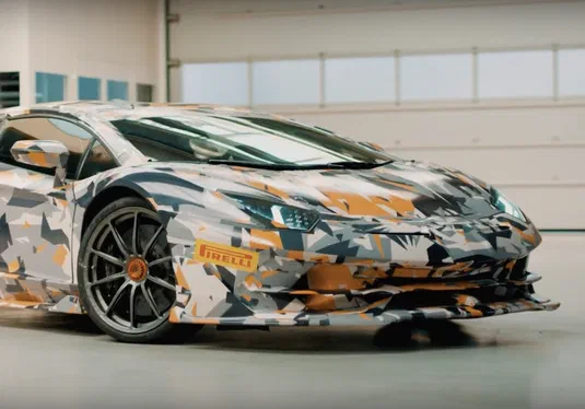 Відео з заїзду хардкорного Lamborghini Aventador SVJ на Нюрбургринзі