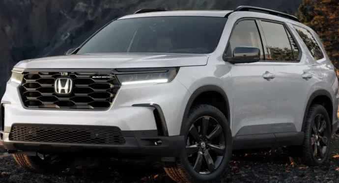Зараз Honda Pilot коштує 40 000 доларів, що на 2 810 доларів більше, ніж торік