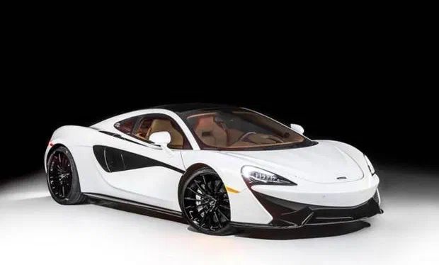 Прототип McLaren 570GT розсекречено
