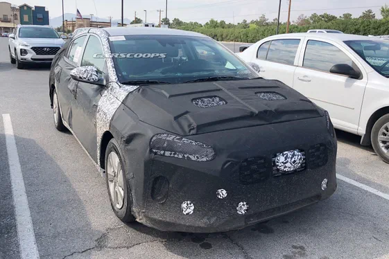 США стало місцем, де тестують рестайлінговий Hyundai Ioniq